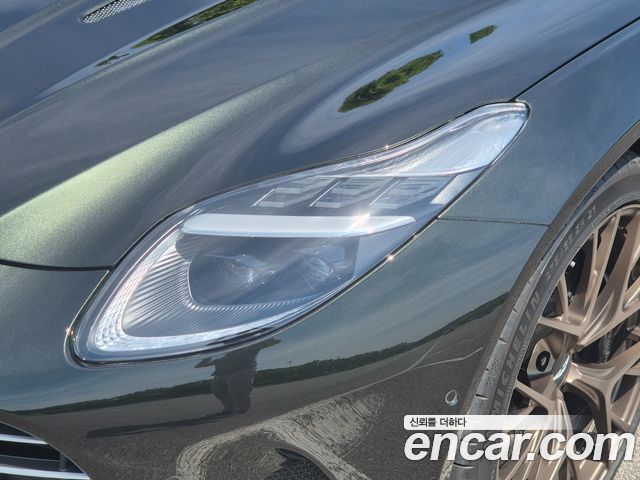 ASTON MARTIN DB12 4.0 V8 볼란테 2025 - photo 17 - Import Corée du Sud | International Cars