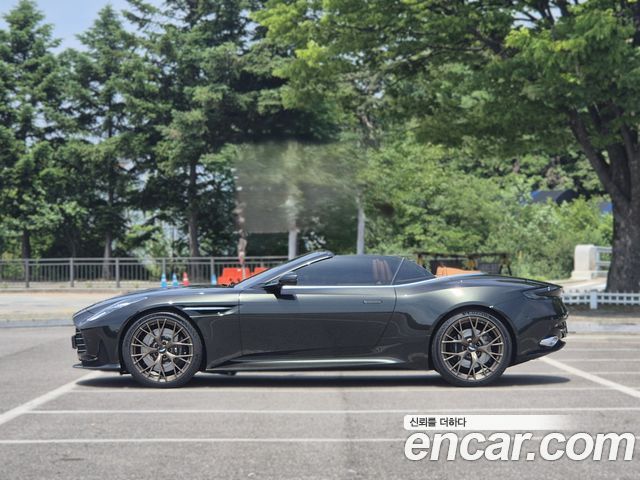 ASTON MARTIN DB12 4.0 V8 볼란테 2025 - photo 19 - Import Corée du Sud | International Cars