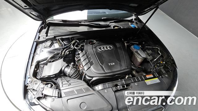 AUDI A4 2.0 TDI Quattro Dynamic 2013 - photo 6 - Import Corée du Sud | International Cars