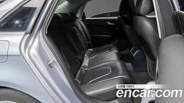 AUDI A4 30 TDI Dynamic 2016 - photo 12 - Import Corée du Sud | International Cars