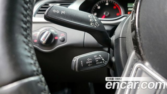 AUDI A4 30 TDI Dynamic 2016 - photo 17 - Import Corée du Sud | International Cars