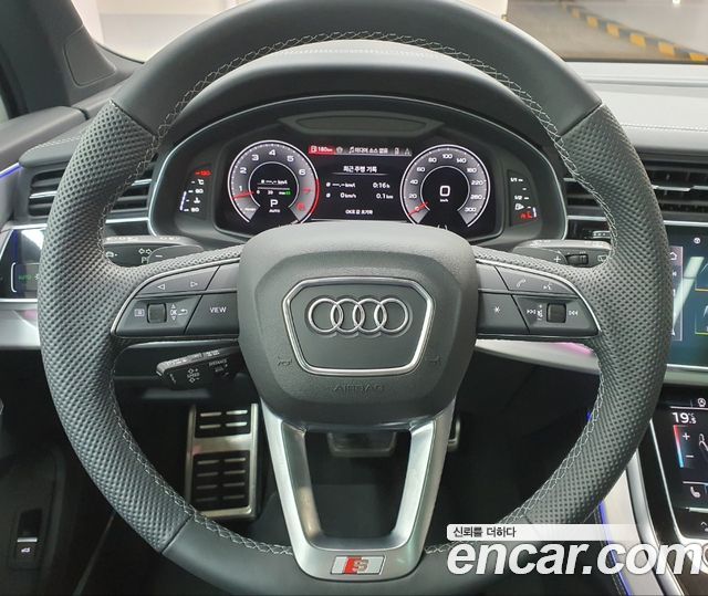 AUDI Q7 (4M) 55 TFSI Quattro Premium 2025 - photo 15 - Import Corée du Sud | International Cars