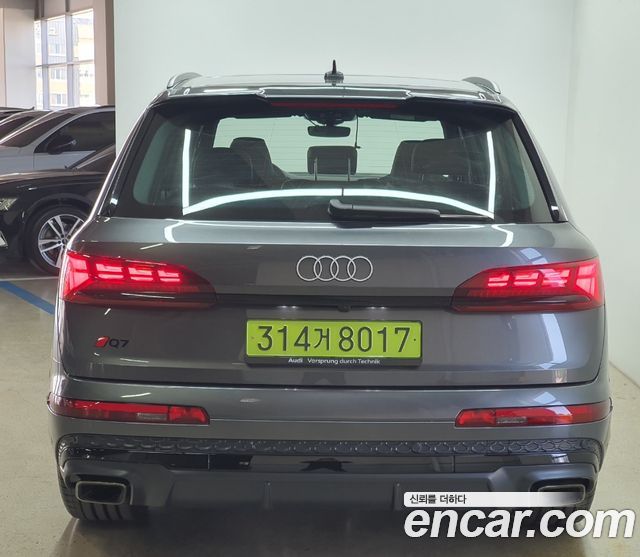 AUDI Q7 (4M) 55 TFSI Quattro Premium 2025 - photo 4 - Import Corée du Sud | International Cars