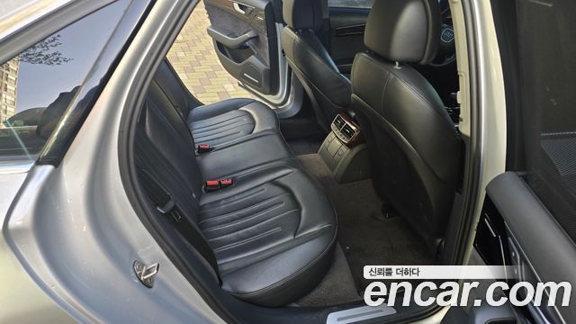 AUDI A8 3.0 TDI Quattro 2012 - photo 10 - Import Corée du Sud | International Cars