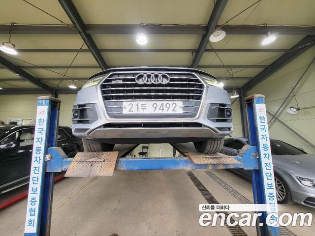 AUDI Q7 (4M) 35 TDI Quattro Premium 2016 - photo 6 - Import Corée du Sud | International Cars