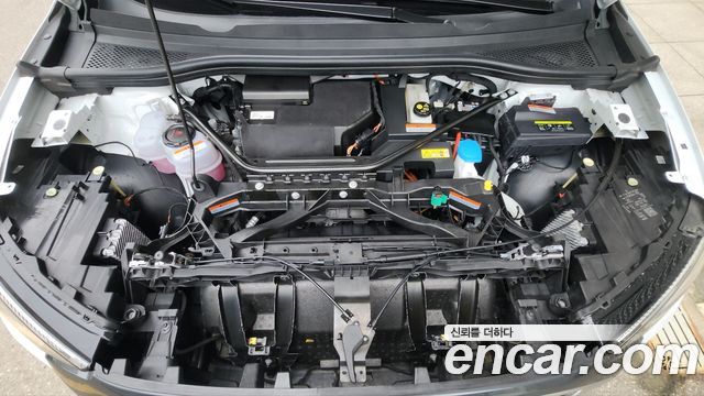 AUDI Q4 e-트론 (F4) 40 Premium 2023 - photo 19 - Import Corée du Sud | International Cars