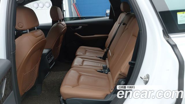 AUDI Q7 (4M) 45 TDI Quattro Premium 2021 - photo 19 - Import Corée du Sud | International Cars