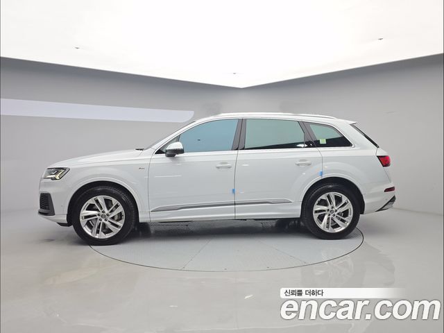 AUDI Q7 (4M) 45 TDI Quattro Premium 2021 - photo 8 - Import Corée du Sud | International Cars