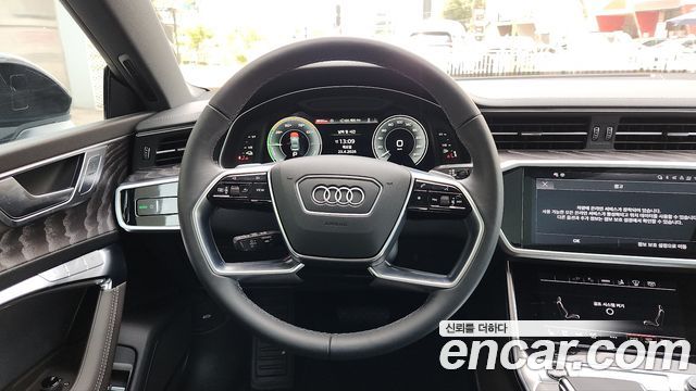 AUDI A7 (4K) 55 TFSI e Quattro Premium 2025 - photo 10 - Import Corée du Sud | International Cars