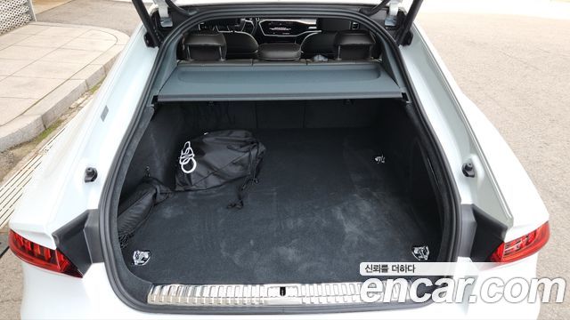 AUDI A7 (4K) 55 TFSI e Quattro Premium 2025 - photo 18 - Import Corée du Sud | International Cars
