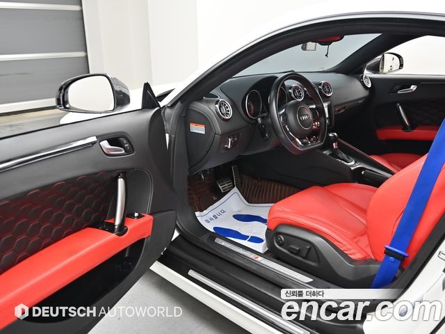 AUDI TT Coupé 2.0 TFSI Quattro 2013 - photo 11 - Import Corée du Sud | International Cars