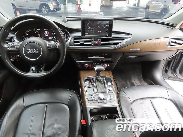AUDI A7 3.0 TFSI Quattro Dynamic 2012 - photo 24 - Import Corée du Sud | International Cars