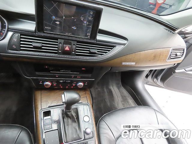 AUDI A7 3.0 TFSI Quattro Dynamic 2012 - photo 9 - Import Corée du Sud | International Cars