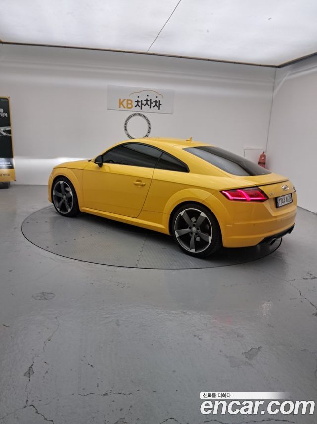 AUDI TT (8S) Coupé 45 TFSI Quattro 2016 - photo 2 - Import Corée du Sud | International Cars