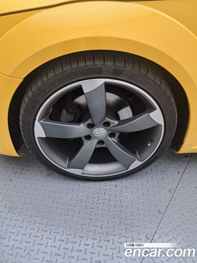 AUDI TT (8S) Coupé 45 TFSI Quattro 2016 - photo 5 - Import Corée du Sud | International Cars