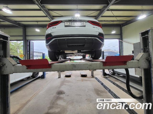AUDI Q3 (F3) 35 TDI Premium Sportback 2024 - photo 2 - Import Corée du Sud | International Cars