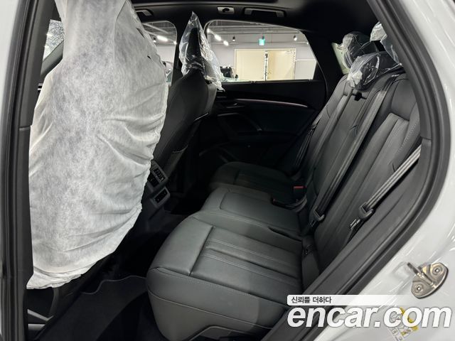 AUDI Q5 (80A) 45 TFSI Quattro S Line 블랙 Edition Sportback 2025 - photo 12 - Import Corée du Sud | International Cars