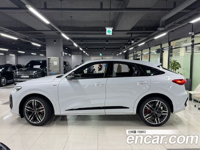 AUDI Q5 (80A) 45 TFSI Quattro S Line 블랙 Edition Sportback 2025 - photo 2 - Import Corée du Sud | International Cars