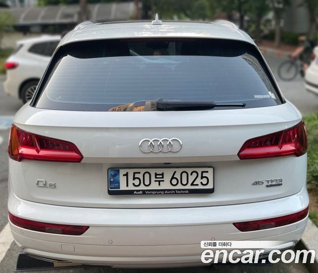 AUDI Q5 (FY) 45 TFSI Quattro 2020 - photo 2 - Import Corée du Sud | International Cars