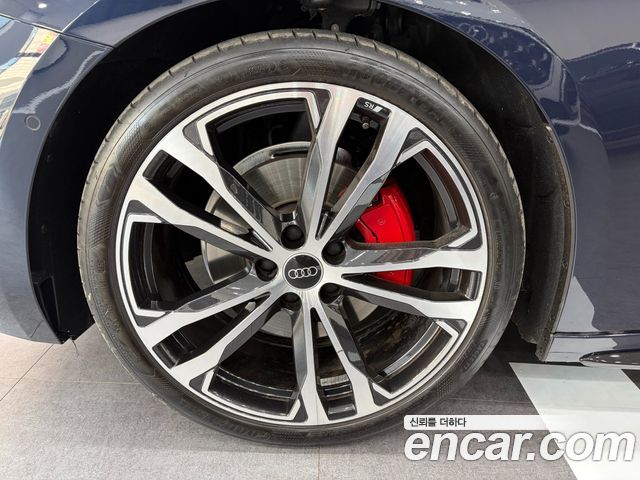 AUDI A5 (B10) 40 TFSI Quattro S Line 블랙 Edition 2025 - photo 5 - Import Corée du Sud | International Cars