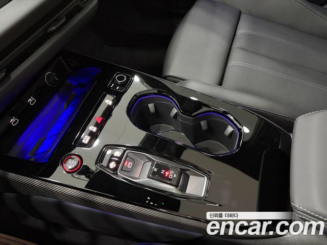 AUDI A5 (B10) 40 TFSI Quattro S Line 블랙 Edition 2025 - photo 9 - Import Corée du Sud | International Cars