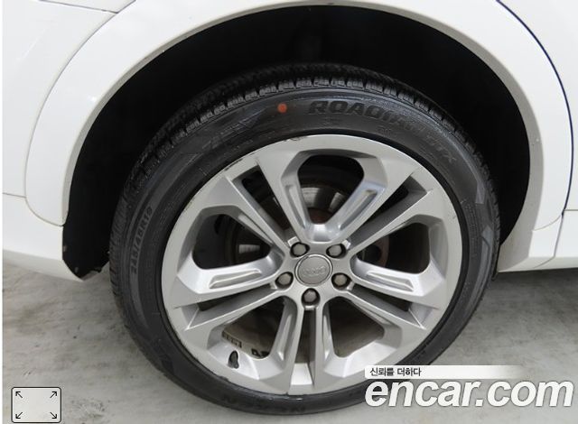 AUDI Q3 35 TDI Quattro 프레스티지 2015 - photo 5 - Import Corée du Sud | International Cars