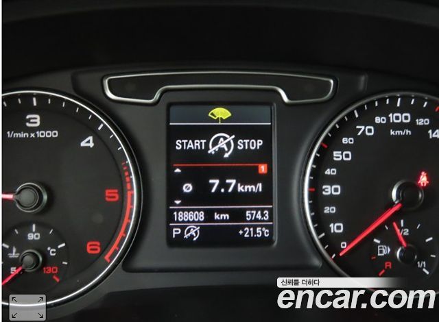 AUDI Q3 35 TDI Quattro 프레스티지 2015 - photo 8 - Import Corée du Sud | International Cars