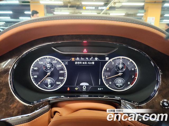 BENTLEY Flying Spur 3세대 4.0 2021 - photo 12 - Import Corée du Sud | International Cars