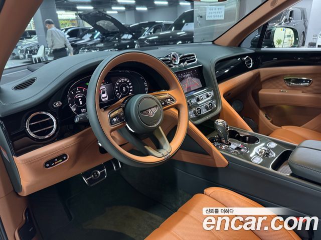 BENTLEY 벤테이가 4.0 V8 아주르 2025 - photo 4 - Import Corée du Sud | International Cars