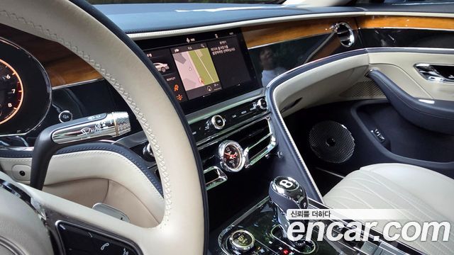 BENTLEY Flying Spur 3세대 4.0 2021 - photo 2 - Import Corée du Sud | International Cars