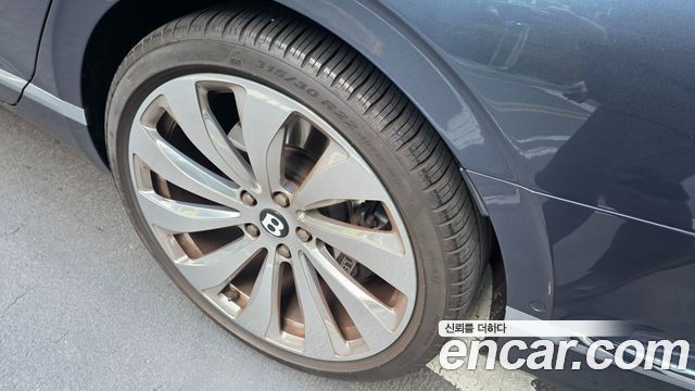 BENTLEY Flying Spur 3세대 4.0 2021 - photo 5 - Import Corée du Sud | International Cars
