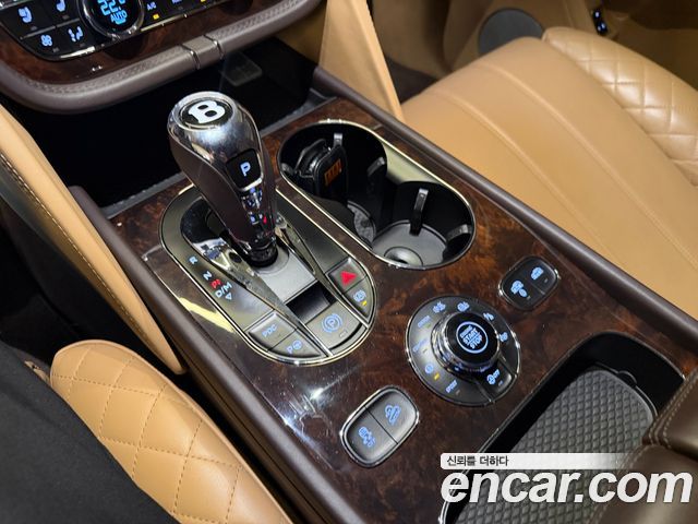 BENTLEY 벤테이가 6.0 W12 2018 - photo 15 - Import Corée du Sud | International Cars