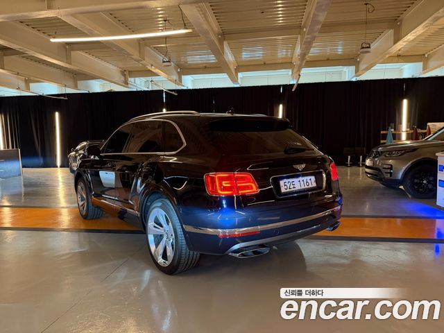 BENTLEY 벤테이가 6.0 W12 2018 - photo 3 - Import Corée du Sud | International Cars