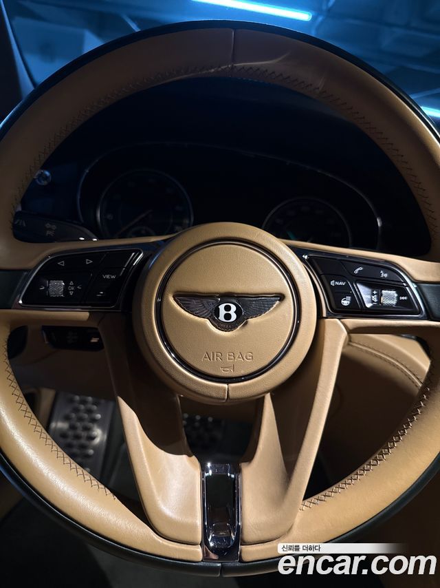 BENTLEY 벤테이가 6.0 W12 2018 - photo 12 - Import Corée du Sud | International Cars