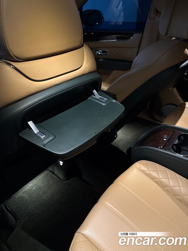 BENTLEY 벤테이가 6.0 W12 2018 - photo 13 - Import Corée du Sud | International Cars