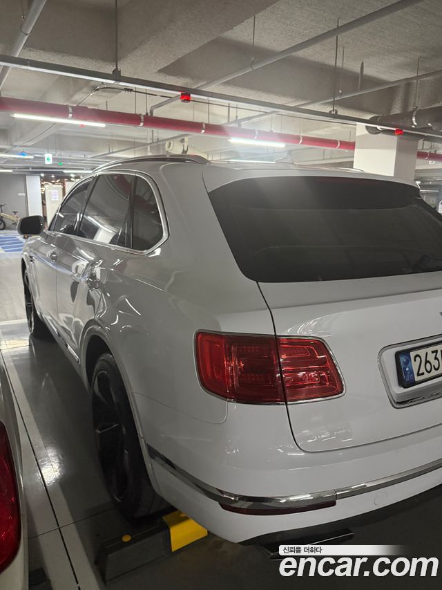 BENTLEY 벤테이가 6.0 W12 2018 - photo 2 - Import Corée du Sud | International Cars
