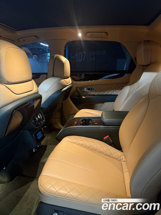 BENTLEY 벤테이가 6.0 W12 2018 - photo 7 - Import Corée du Sud | International Cars