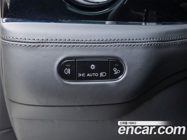 BENTLEY 벤테이가 4.0 V8 베이스 2025 - photo 14 - Import Corée du Sud | International Cars