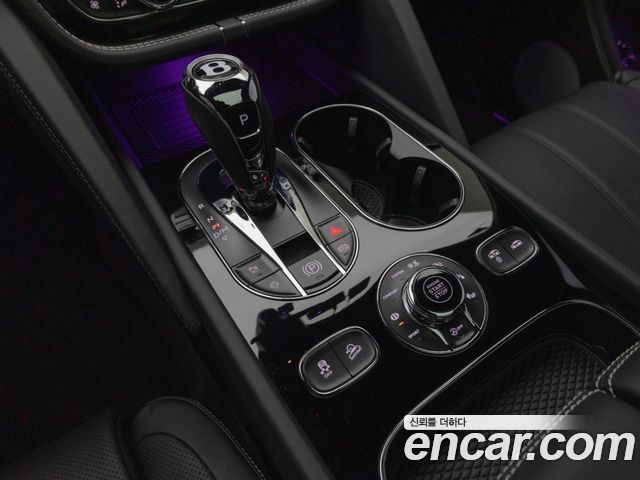 BENTLEY 벤테이가 4.0 V8 베이스 2025 - photo 15 - Import Corée du Sud | International Cars