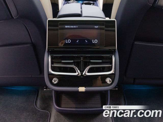 BENTLEY 벤테이가 4.0 V8 EWB 아주르 2025 - photo 19 - Import Corée du Sud | International Cars