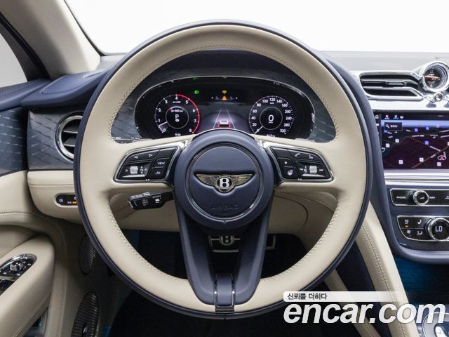 BENTLEY 벤테이가 4.0 V8 EWB 아주르 2025 - photo 20 - Import Corée du Sud | International Cars