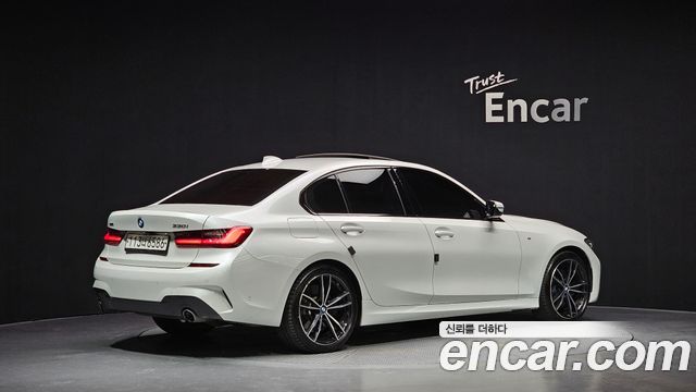 BMW Série 3 (G20) 330i xDrive M Sport 2020 - photo 2 - Import Corée du Sud | International Cars