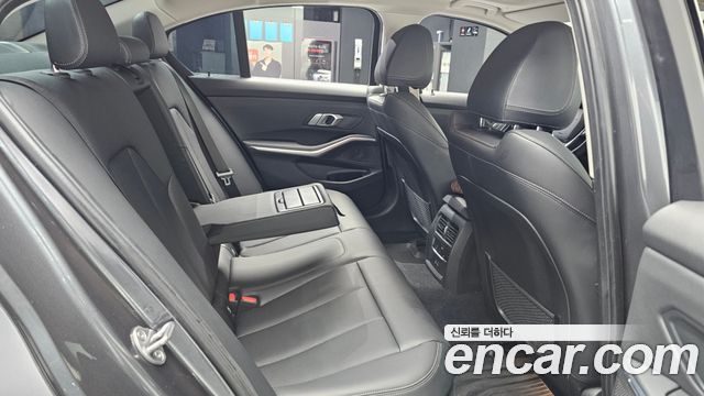 BMW Série 3 (G20) 320i 2022 - photo 12 - Import Corée du Sud | International Cars