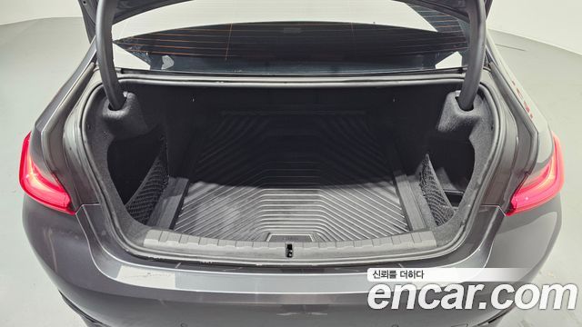 BMW Série 3 (G20) 320i 2022 - photo 20 - Import Corée du Sud | International Cars