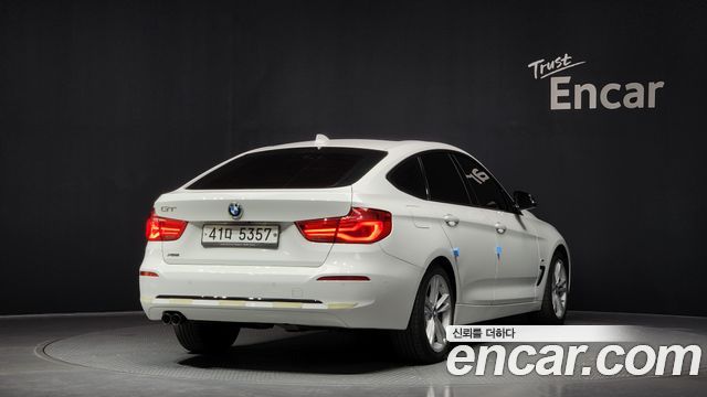 BMW Série 3 GT (F34) GT 320d xDrive Sport 2017 - photo 2 - Import Corée du Sud | International Cars
