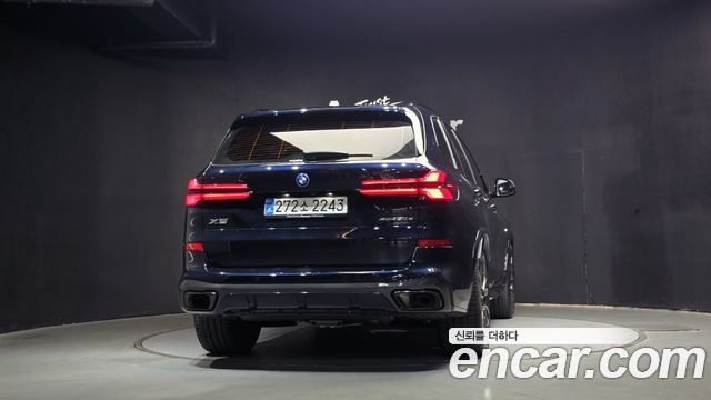 BMW X5 (G05) xDrive 50e M Sport 2025 - photo 4 - Import Corée du Sud | International Cars
