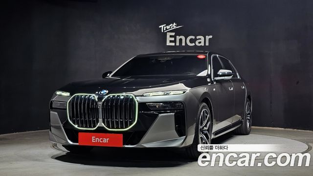 BMW Série 7 (G70) 740i xDrive M Sport 2025