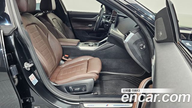 BMW Série 4 (G22) 420i M Sport Performance 그란Coupé 2024 - photo 10 - Import Corée du Sud | International Cars