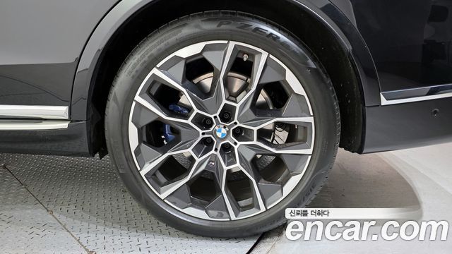 BMW X7 (G07) xDrive 40i M Sport 6 places 2025 - photo 5 - Import Corée du Sud | International Cars