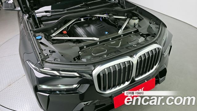 BMW X7 (G07) xDrive 40i M Sport 6 places 2025 - photo 6 - Import Corée du Sud | International Cars